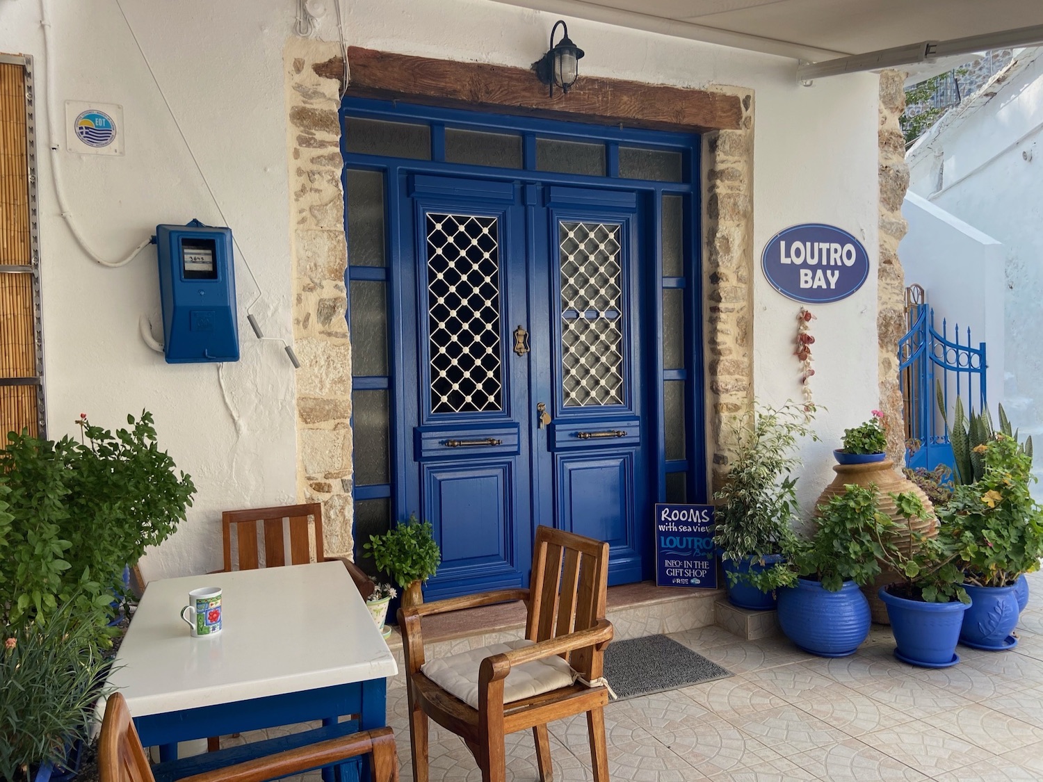 loutro%20bay.JPG